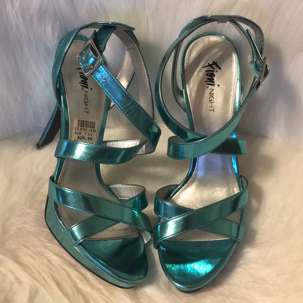 Teal heels